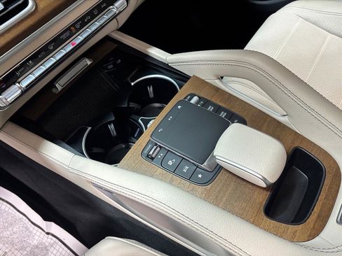 Used 2024 Mercedes-Benz GLE 350 4MATIC image 13