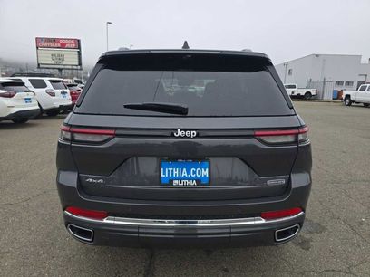 New 2025 Jeep Grand Cherokee Overland w/ Adv Protech Group III