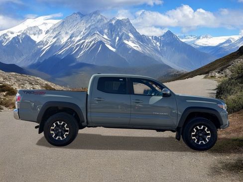 Certified 2023 Toyota Tacoma TRD Off-Road image 6