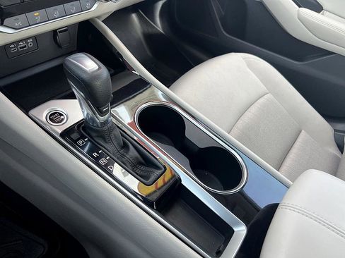 Certified 2021 Nissan Altima 2.5 SV image 26