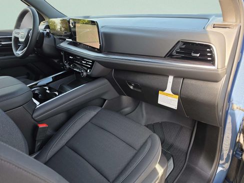 New 2026 Chevrolet Suburban LS w/ Max Trailering Package RWD image 16