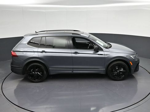 Used 2023 Volkswagen Tiguan SE R-Line FWD image 23