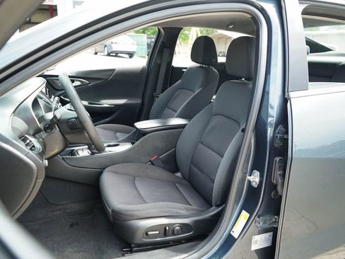 Used 2021 Chevrolet Malibu LT image 8