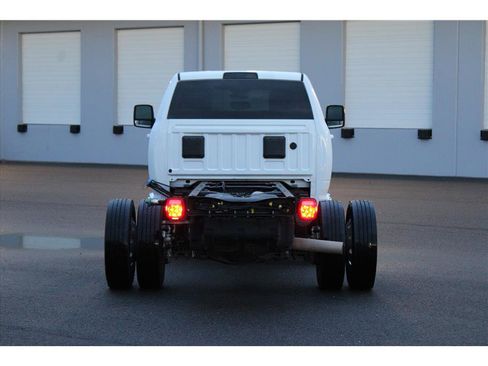 Used 2024 RAM 5500 Laramie image 3