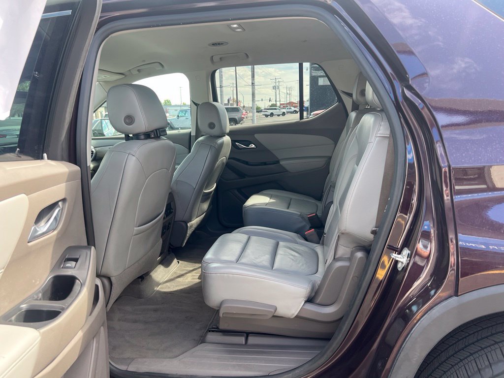 Used 2018 Chevrolet Traverse LT AWD/4WD image 11