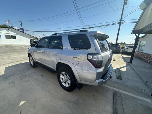 Used 2021 Toyota 4Runner SR5 Premium AWD/4WD image 11