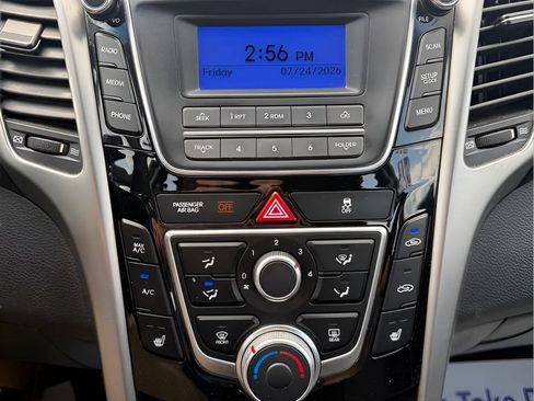 Used 2016 Hyundai Elantra GT FWD image 22