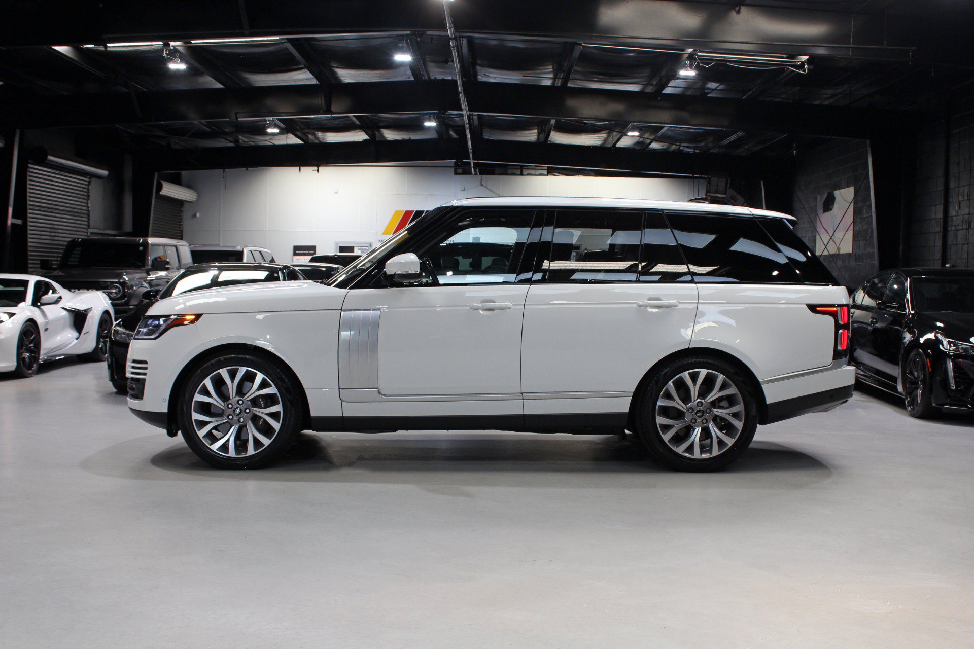 Used 2022 Land Rover Range Rover P525 Westminster Edition AWD/4WD image 3