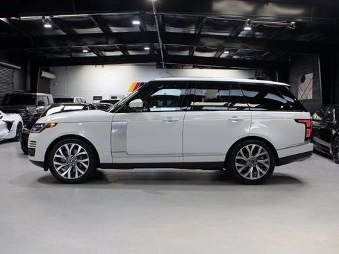 Used 2022 Land Rover Range Rover P525 Westminster Edition AWD/4WD image 3