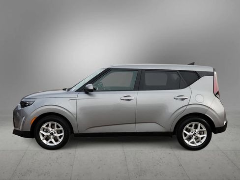 Used 2024 Kia Soul LX w/ Option Group 015 image 5
