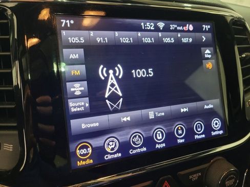 Used 2020 Jeep Grand Cherokee Altitude image 40