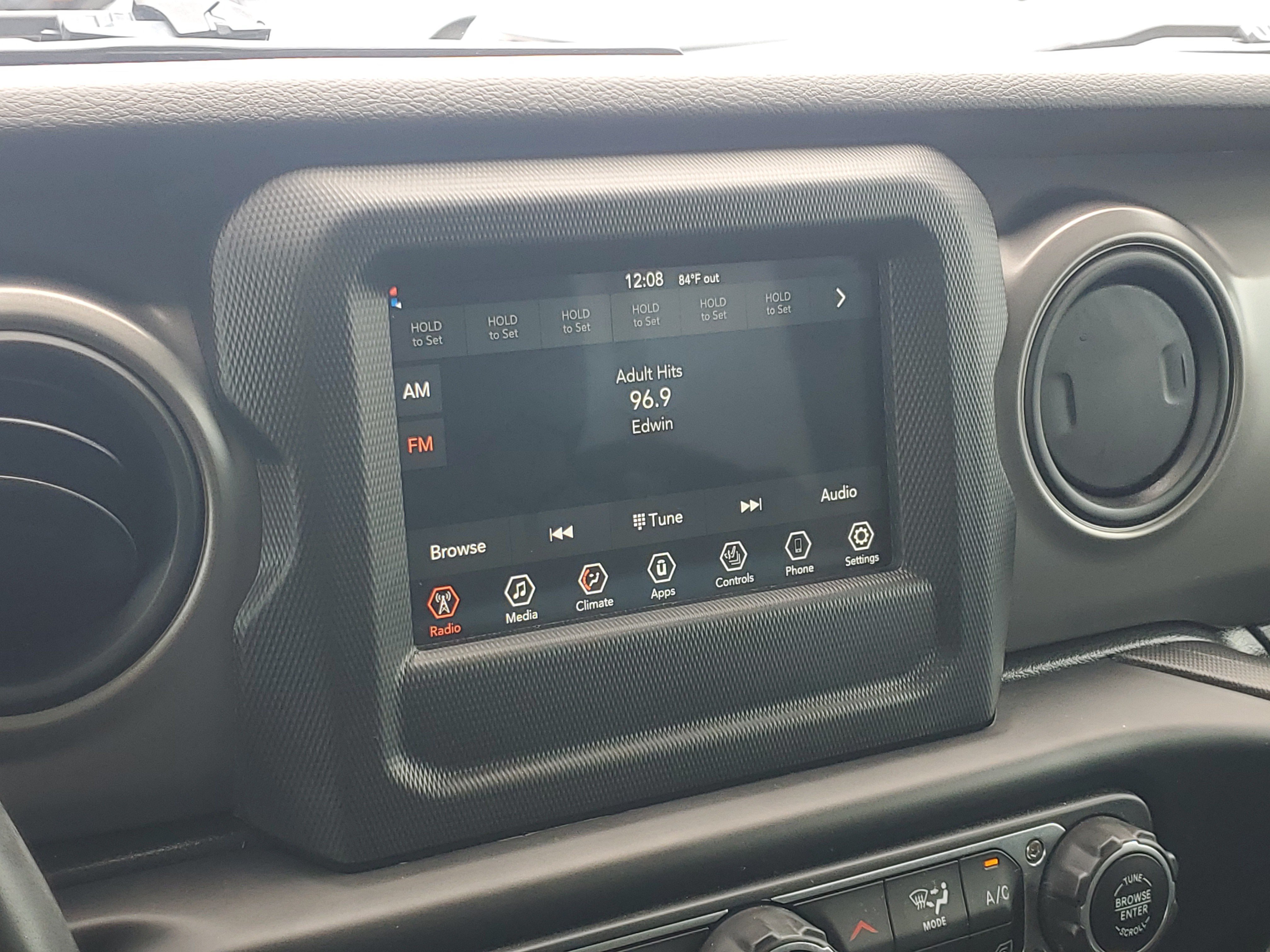 Used 2022 Jeep Wrangler Sport AWD/4WD image 21