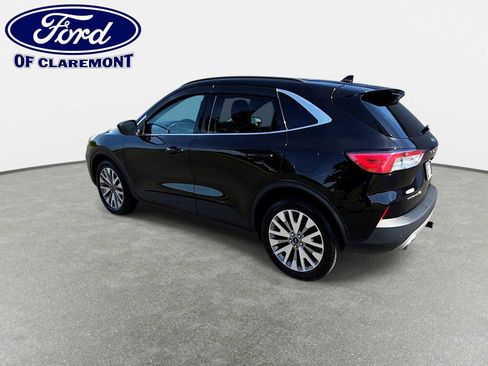 Used 2022 Ford Escape Titanium w/ Class II Trailer Tow Package AWD/4WD image 6