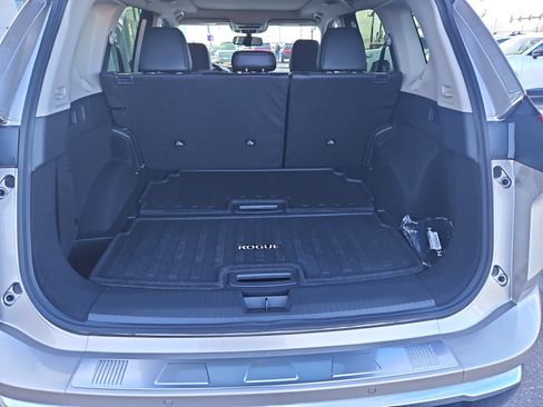 New 2026 Nissan Rogue Platinum w/ Platinum Premium Package AWD/4WD image 13