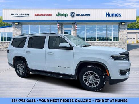 Used 2022 Jeep Wagoneer Series I image 2