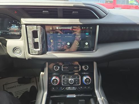Used 2024 GMC Yukon XL Denali w/ Denali Reserve Package AWD/4WD image 23
