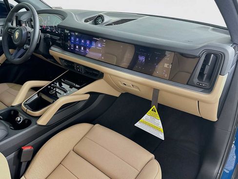 New 2026 Porsche Cayenne AWD/4WD image 29