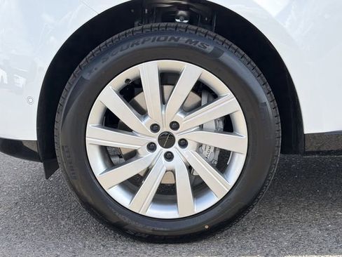 New 2026 Land Rover Range Rover SE AWD/4WD image 23