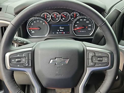 Used 2022 Chevrolet Silverado 1500 LT Trail Boss AWD/4WD image 19