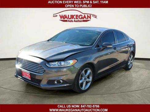 Used 2016 Ford Fusion SE w/ Equipment Group 201A FWD image 1