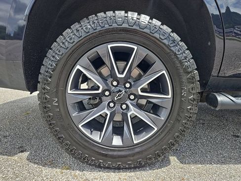 Used 2021 Chevrolet Tahoe Z71 w/ Z71 Signature Package AWD/4WD image 30