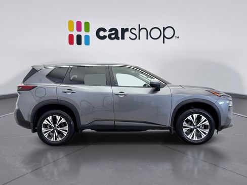 Used 2023 Nissan Rogue SV image 6