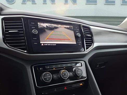 Used 2023 Volkswagen Atlas SE image 22