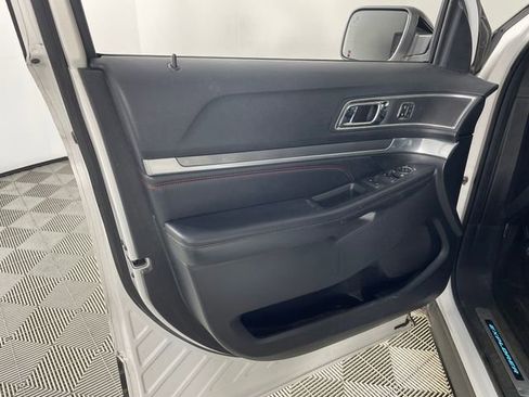 Used 2016 Ford Explorer Sport w/ Equipment Group 401A image 11