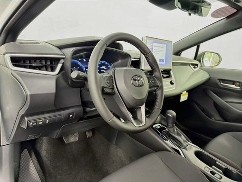 New 2026 Toyota Corolla SE w/ SE Premium Package FWD image 13