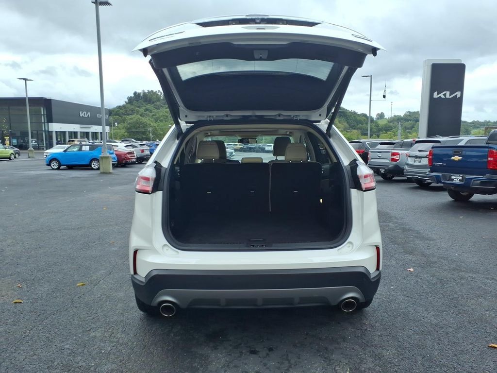 Used 2020 Ford Edge SEL w/ Convenience Package AWD/4WD image 17