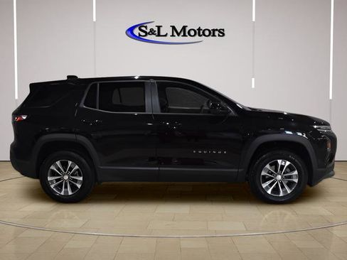 Used 2026 Chevrolet Equinox LT AWD/4WD image 9