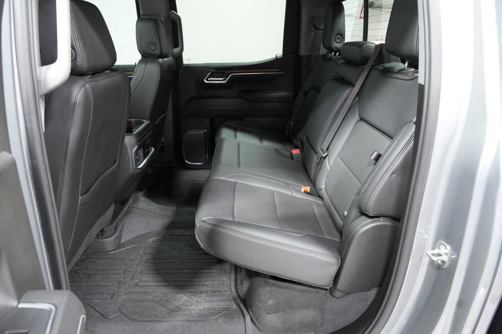 Certified 2024 GMC Sierra 1500 Denali w/ Denali Reserve Package AWD/4WD image 35