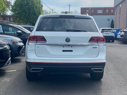 Used 2022 Volkswagen Atlas SE w/ Black Wheel Package image 4