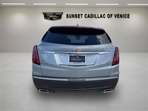 New 2025 Cadillac XT5 Luxury image 4