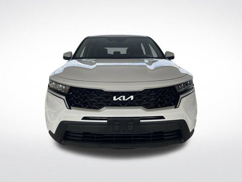 Used 2022 Kia Sorento LX FWD image 2