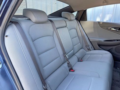 Used 2016 Chevrolet Malibu LT image 32