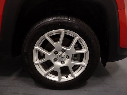 Used 2022 Jeep Renegade Latitude image 27