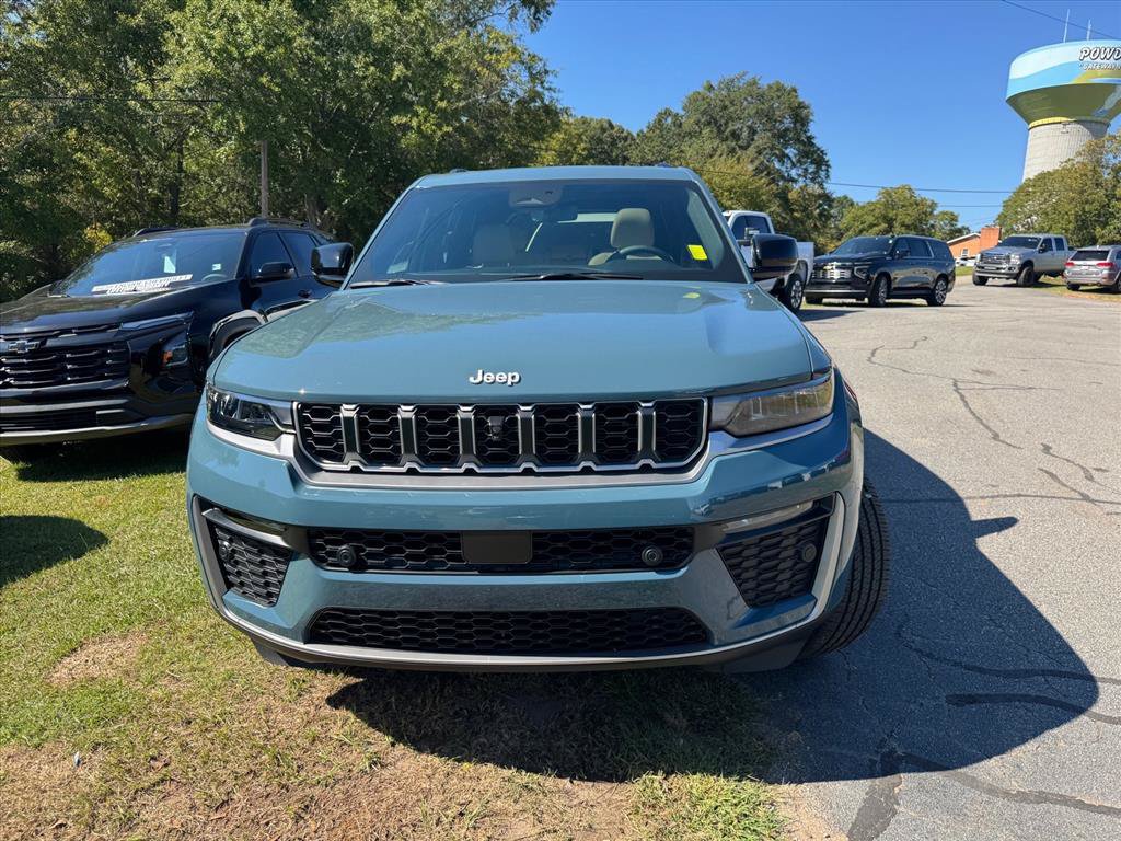 Used 2026 Jeep Grand Cherokee Limited w/ Luxury Tech Group II AWD/4WD image 10