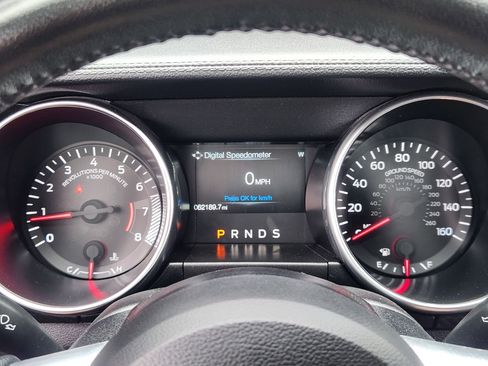 Used 2019 Ford Mustang Coupe RWD image 16