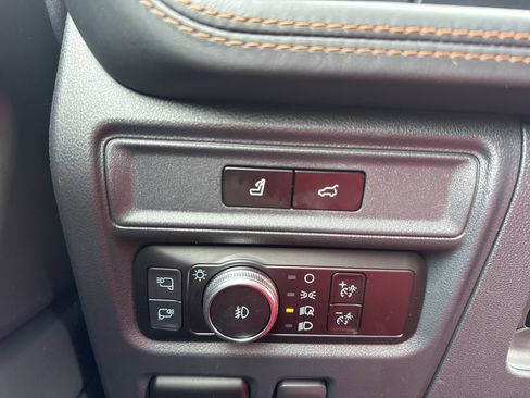 Certified 2023 Ford Expedition Platinum image 12