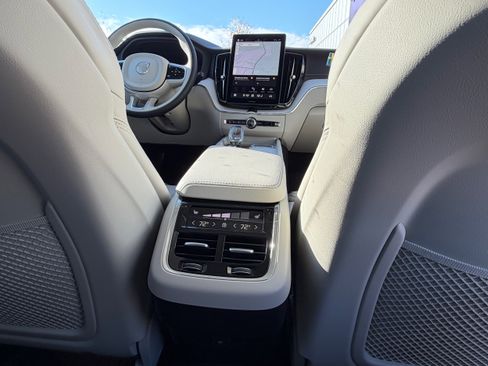 New 2026 Volvo XC60 B5 Ultra w/ Protection Package Premier image 11