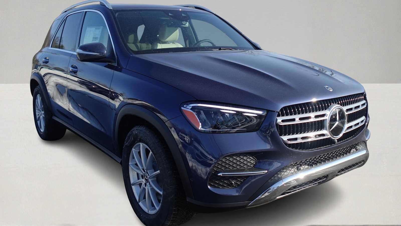 Used 2026 Mercedes-Benz GLE 350 4MATIC image 3