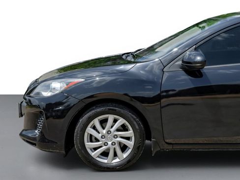 Used 2012 MAZDA MAZDA3 i Grand Touring w/ Tech Pkg FWD image 10