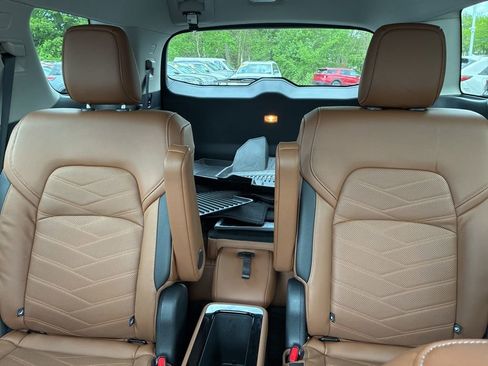 Used 2023 Nissan Pathfinder Platinum AWD/4WD image 29