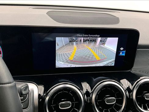 Certified 2022 Mercedes-Benz GLB 250 image 29