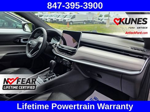 Used 2025 Jeep Compass Limited AWD/4WD image 38