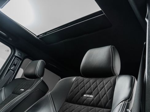 Used 2018 Mercedes-Benz G 550 Squared image 18