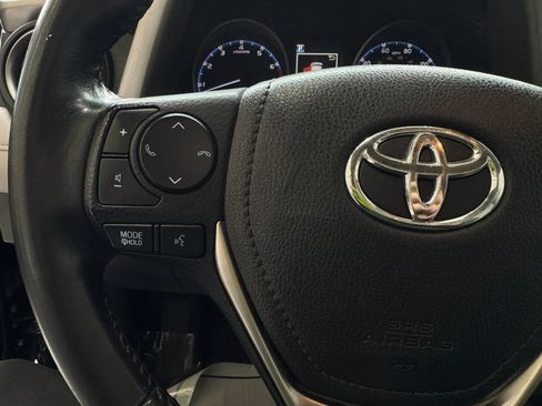 Used 2017 Toyota RAV4 XLE AWD/4WD image 14