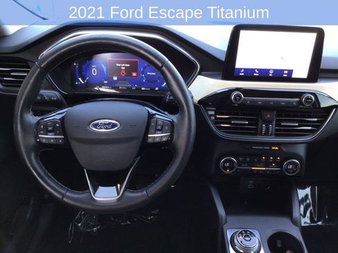 Used 2021 Ford Escape Titanium w/ Titanium Elite Package AWD/4WD image 2
