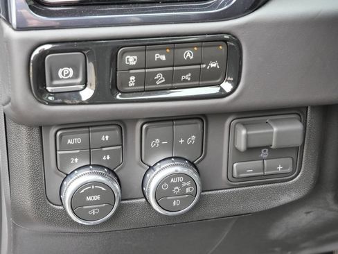 New 2026 GMC Yukon AT4 Ultimate AWD/4WD image 50